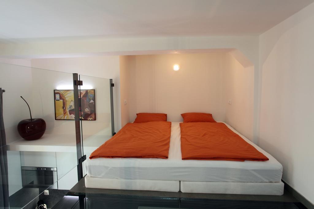 House - The Modern Flat * Praga
